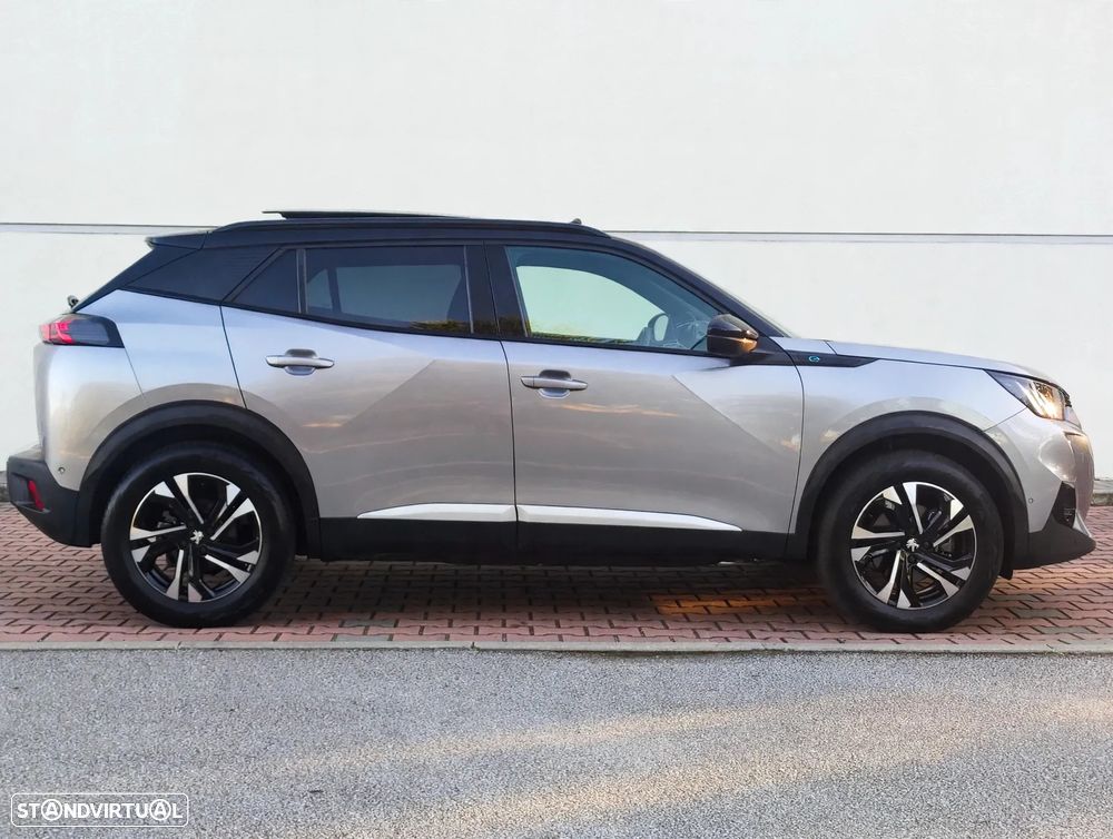 Peugeot e-2008 GT — fotografia 13