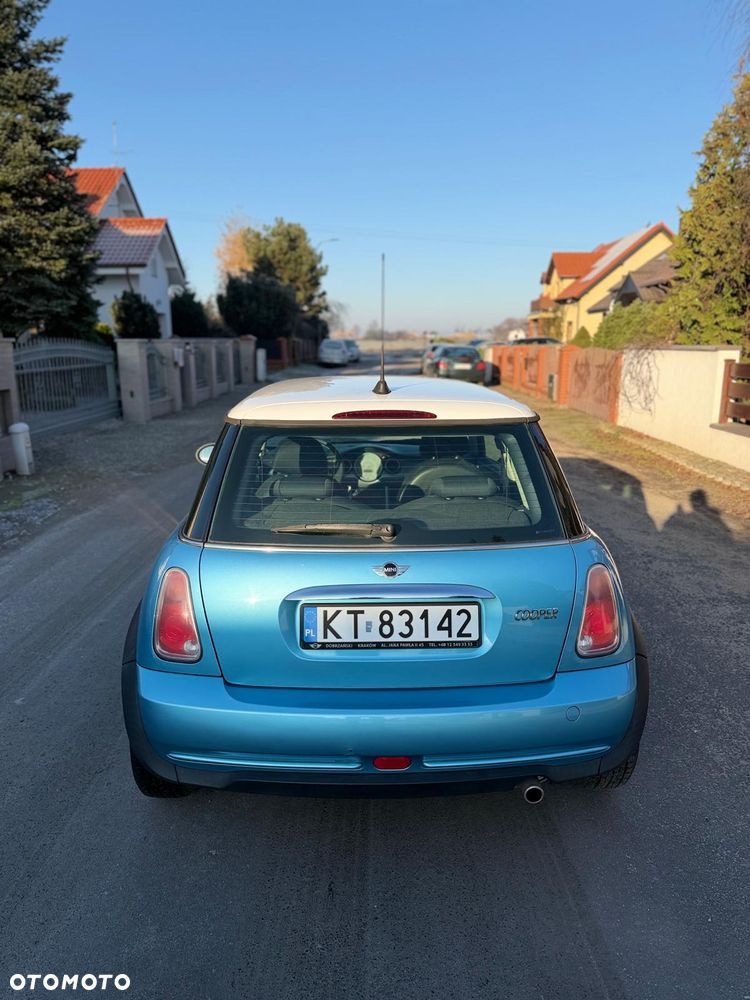 MINI Cooper Seven - 4