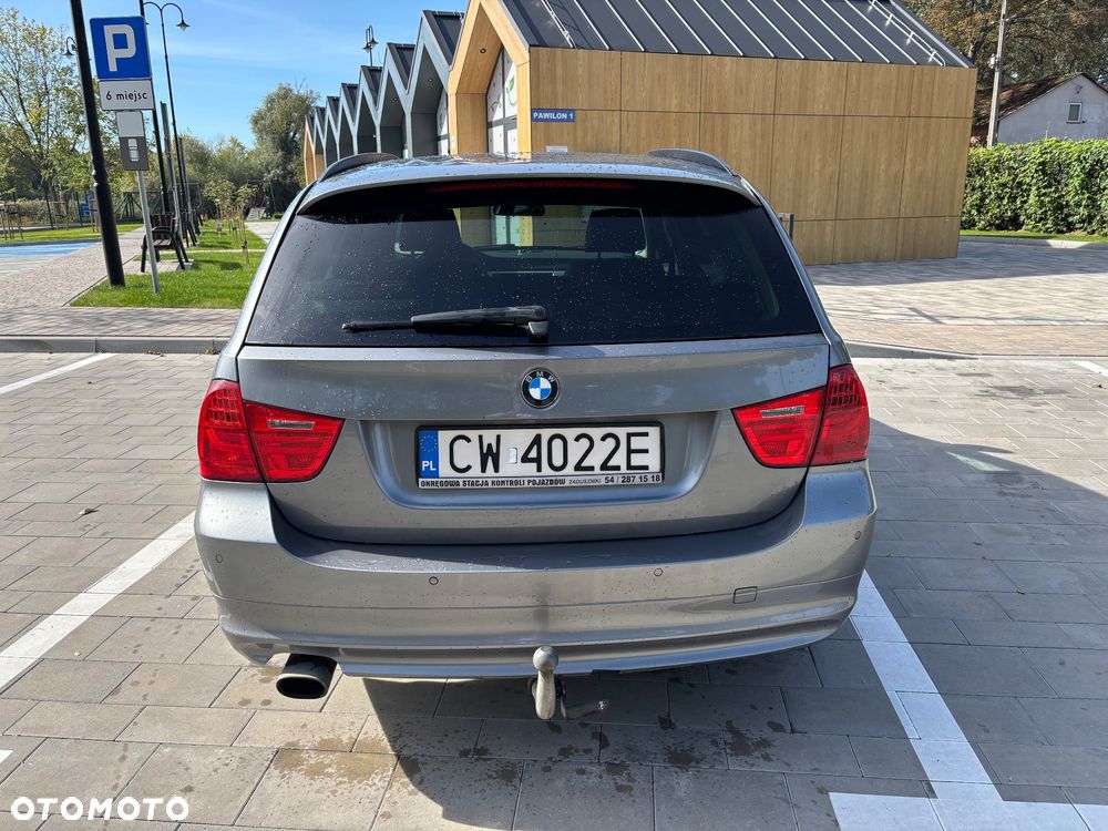 BMW Seria 3 320d xDrive DPF Touring Edition Fleet - 4