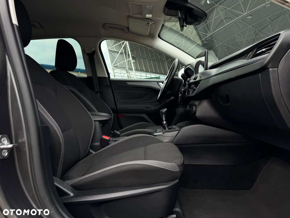 Ford Focus SW 1.0 EcoBoost Hybrid TITANIUM X - 25