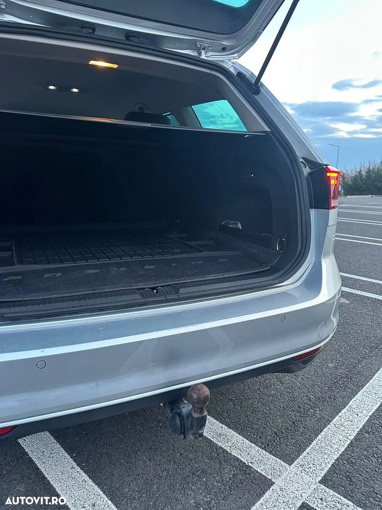Volkswagen Passat 2.0 TDI SCR DSG Business - 12