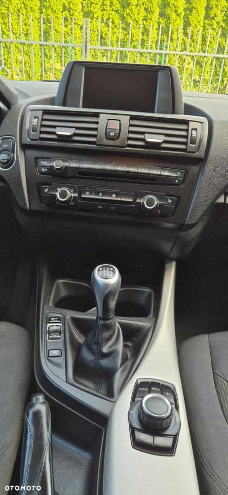 BMW Seria 1 - 16