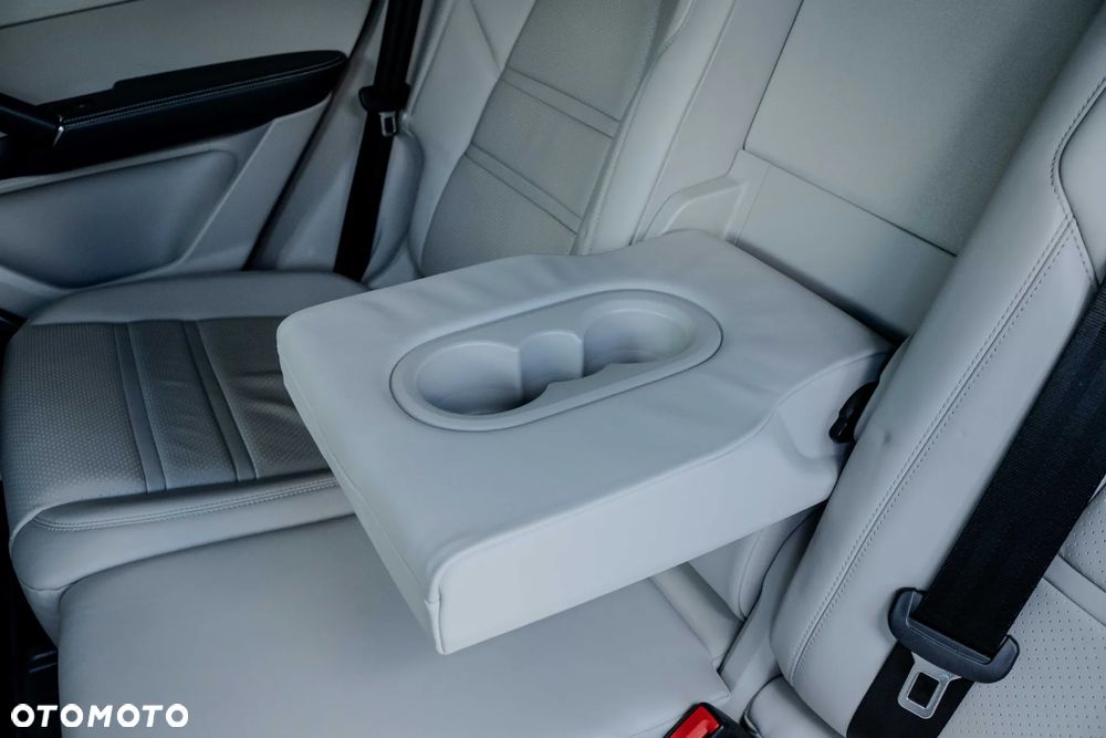 Porsche Cayenne Standard - 22