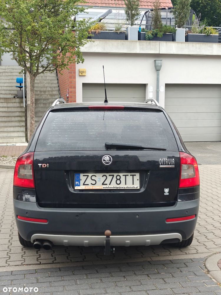Skoda Octavia Scout 2.0 TDI DPF - 3