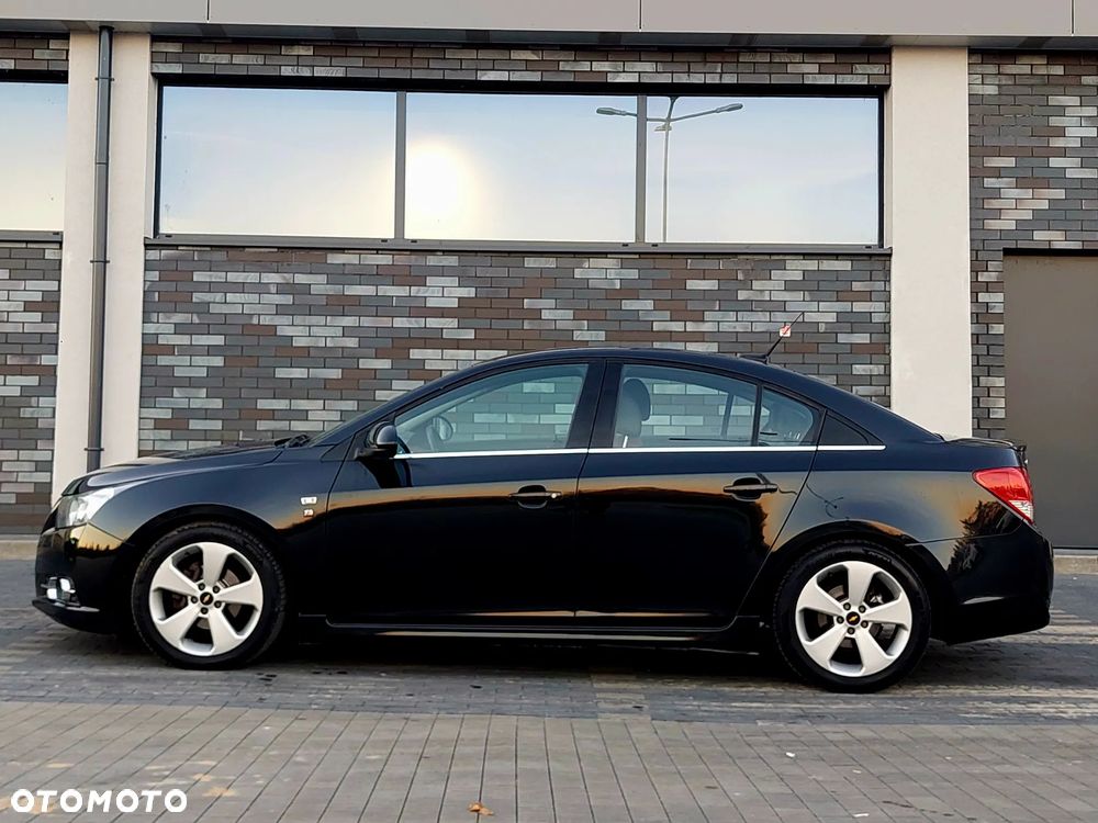 Chevrolet Cruze 1.8 LTZ - 3