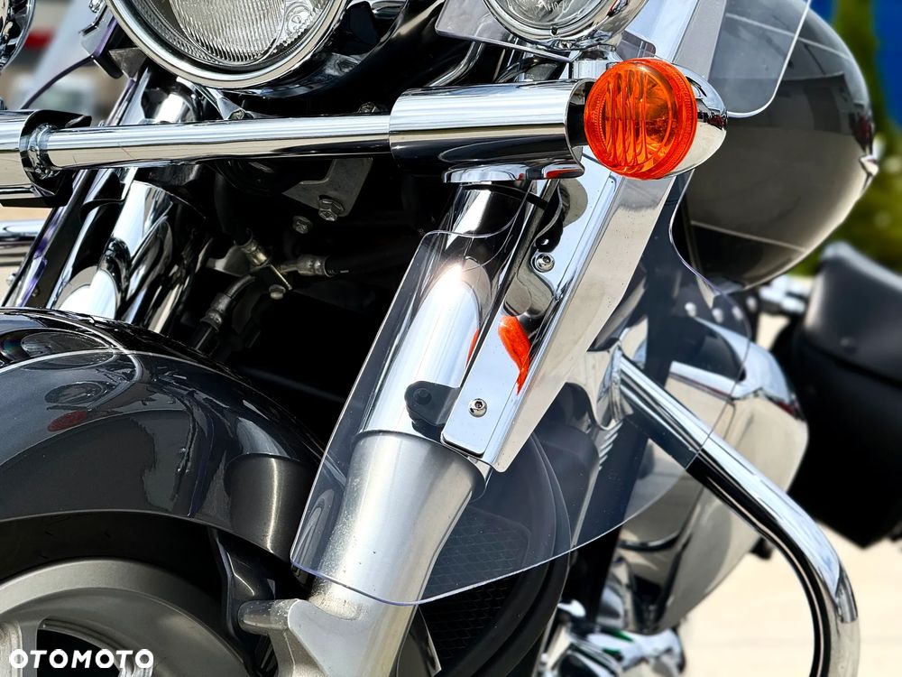 Suzuki Boulevard - 25