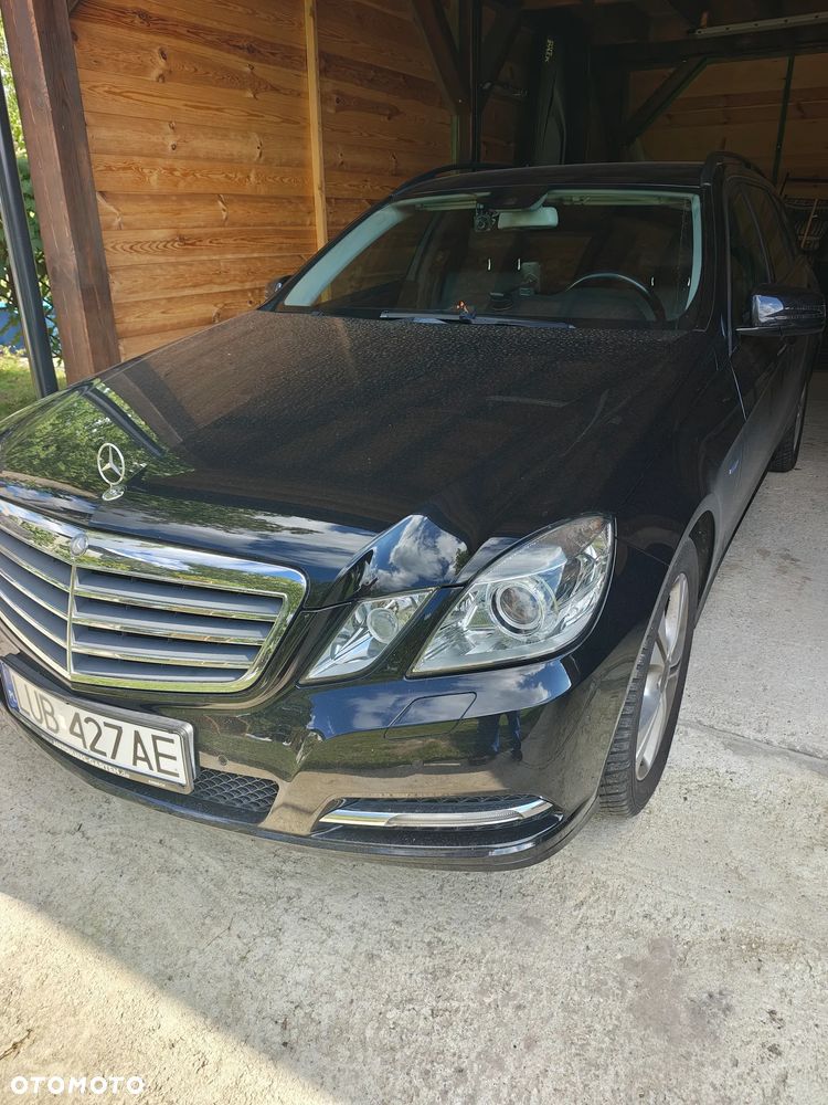 Mercedes-Benz Klasa E 200 CGI BlueEff - 1