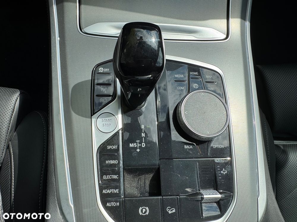 BMW X5 xDrive45e - 27