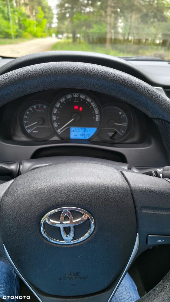 Toyota Auris 1.33 VVT-i Active - 4