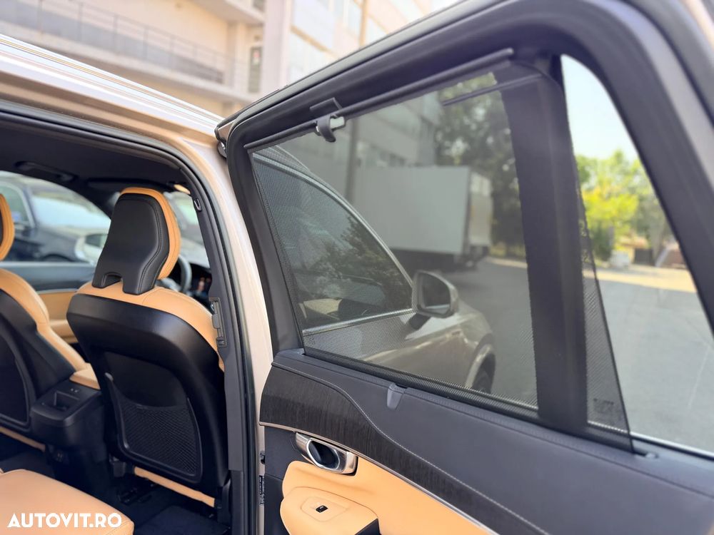 Volvo XC 90 B5 D AWD Plus Bright - 11