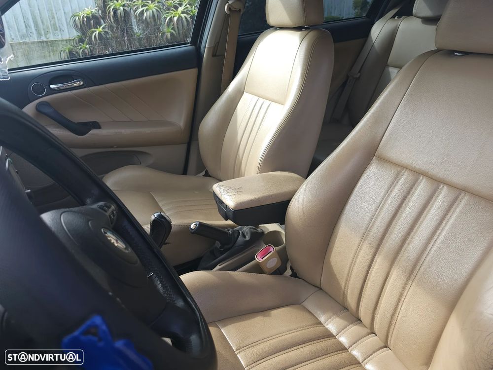 Alfa Romeo 147 1.6 TS Navigator - 14