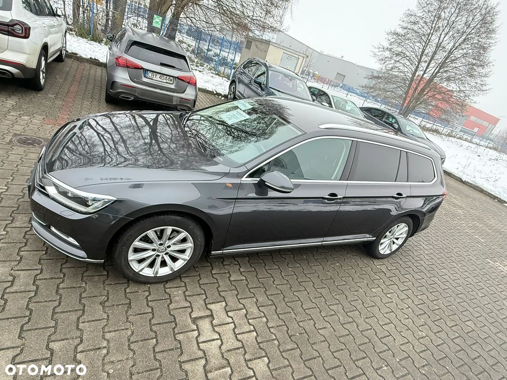 Volkswagen Passat Variant 2.0 TDI SCR DSG Highline - 33