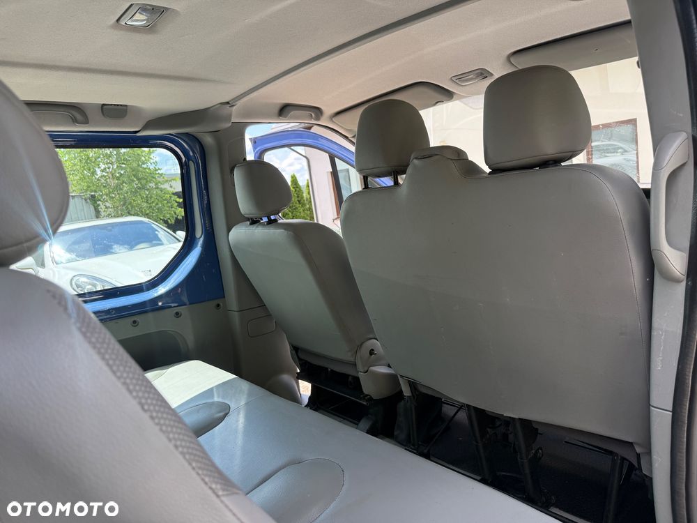 Opel Vivaro - 18