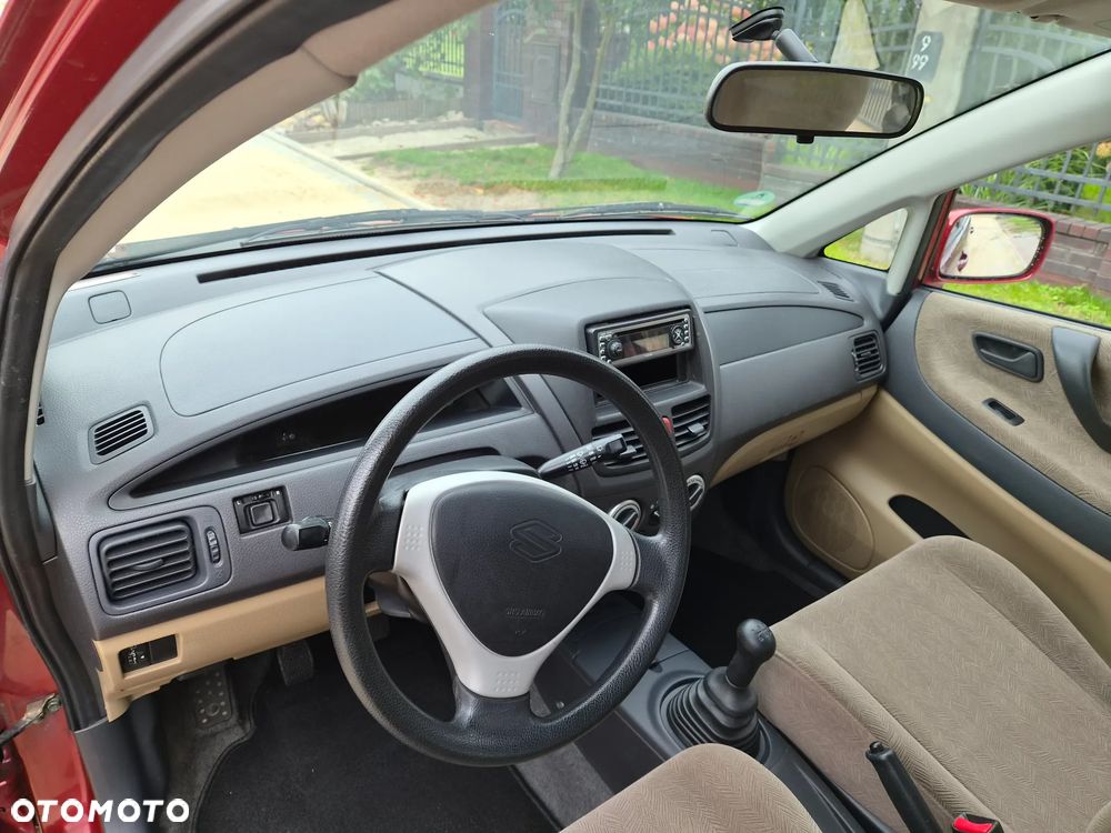 Suzuki Liana - 31