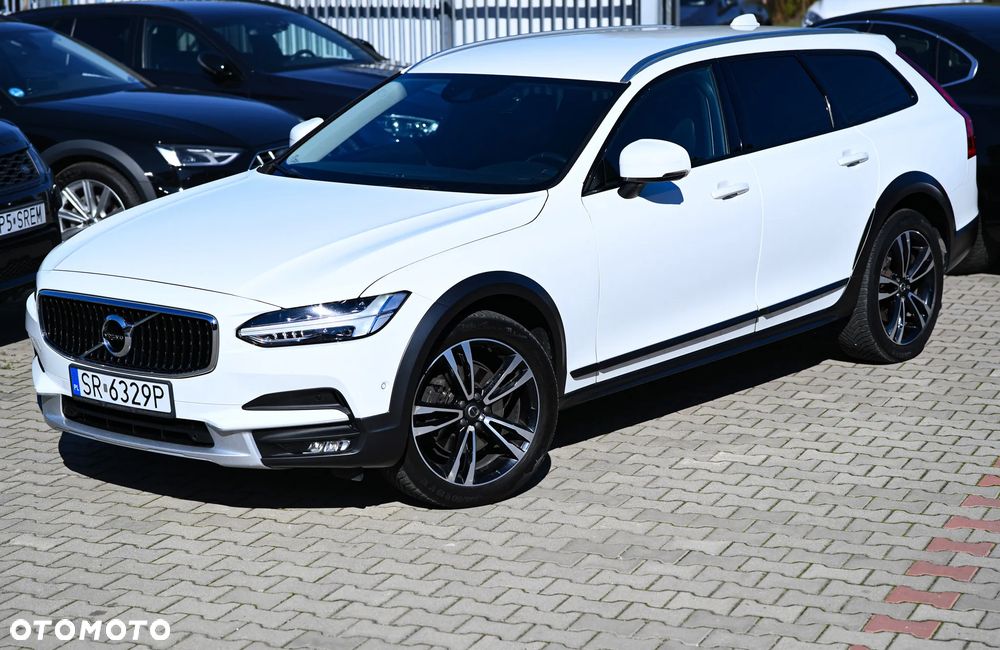 Volvo V90 Cross Country D4 AWD Pro - 31