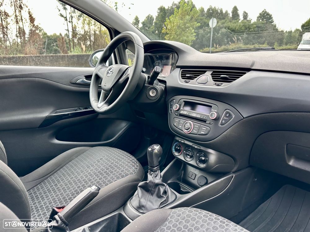 Opel Corsa E Van - 24