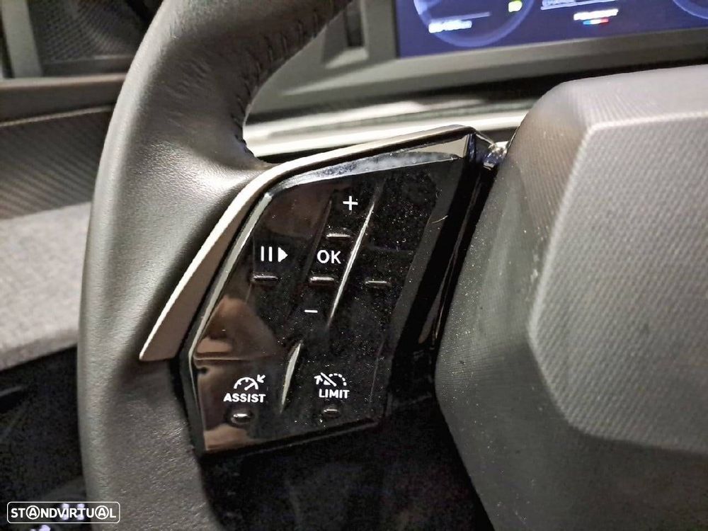 Peugeot 5008 1.2 Hybrid Allure e-DCS6 - 16