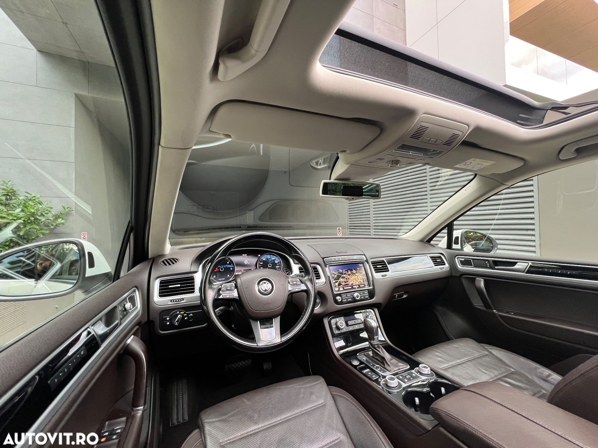 Volkswagen Touareg 3.0 V6 TDI BMT - 11