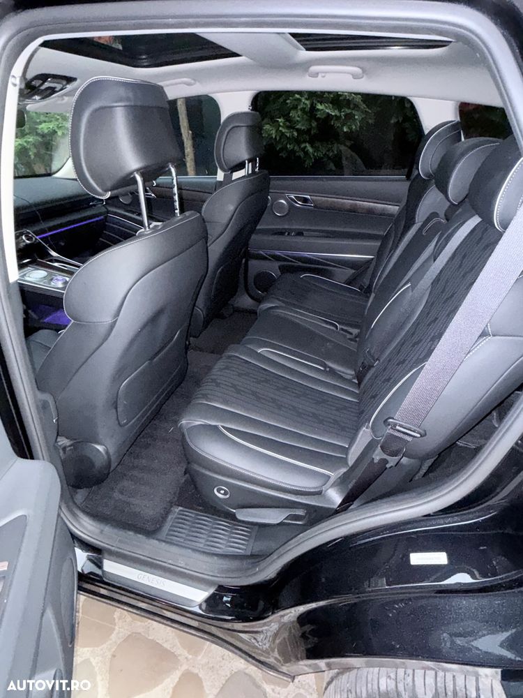 Hyundai Genesis - 20