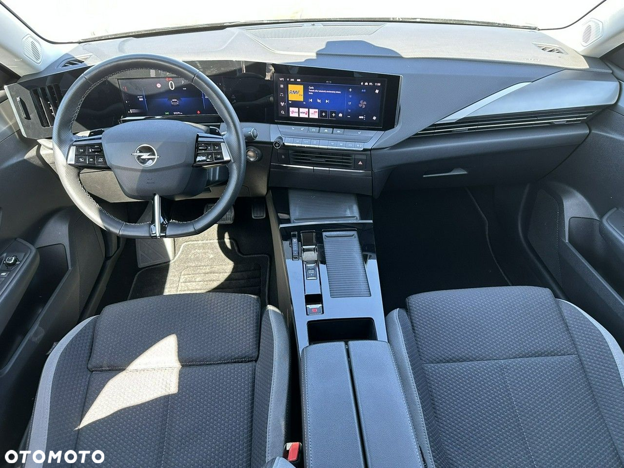 Opel Astra 1.2 Turbo Automatik Business Elegance - 28