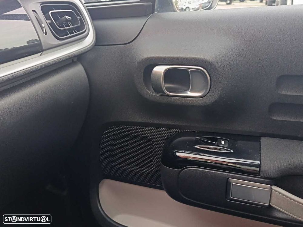 Citroën C3 1.2 PureTech Shine - 14