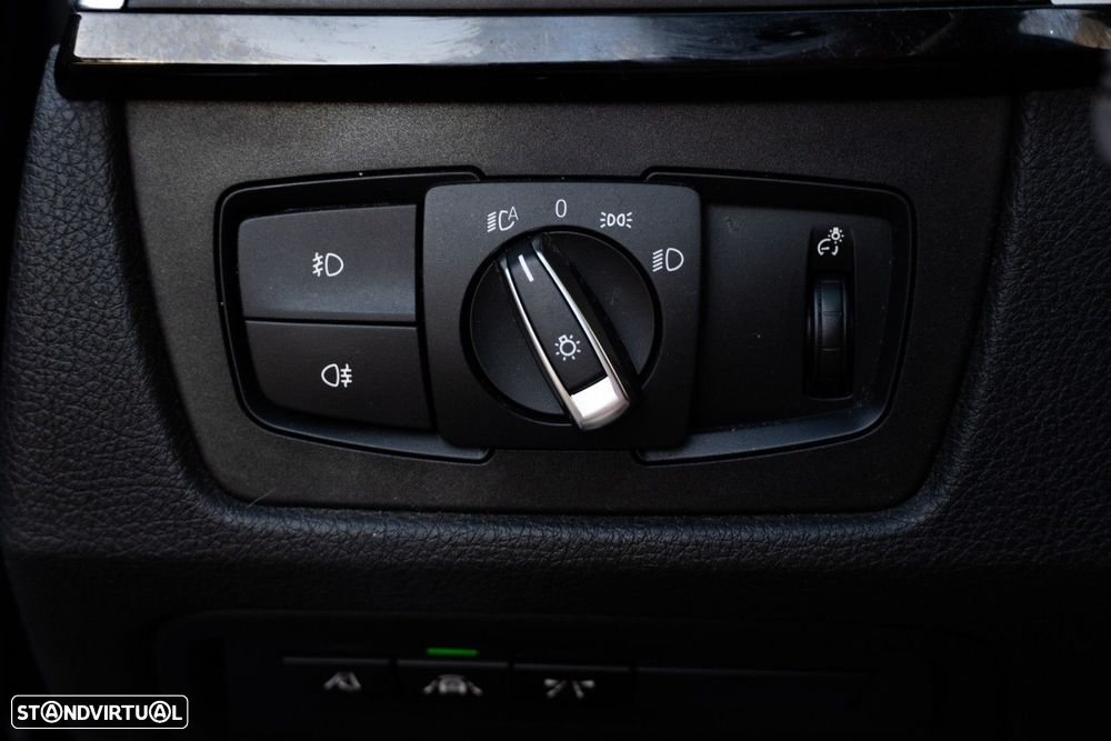 BMW 330 e iPerformance Pack M - 47