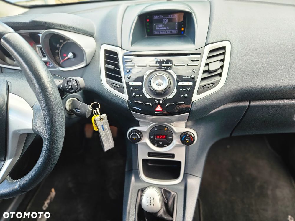 Ford Fiesta 1.25 Titanium X - 20