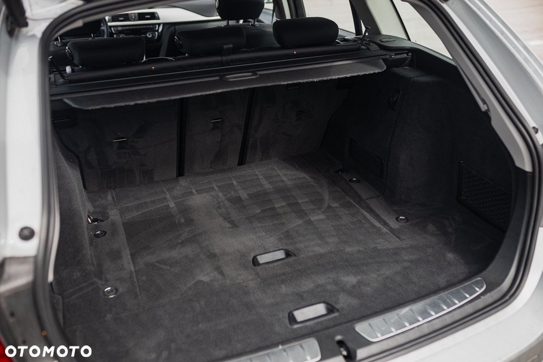 BMW Seria 3 320d Efficient Dynamics - 15