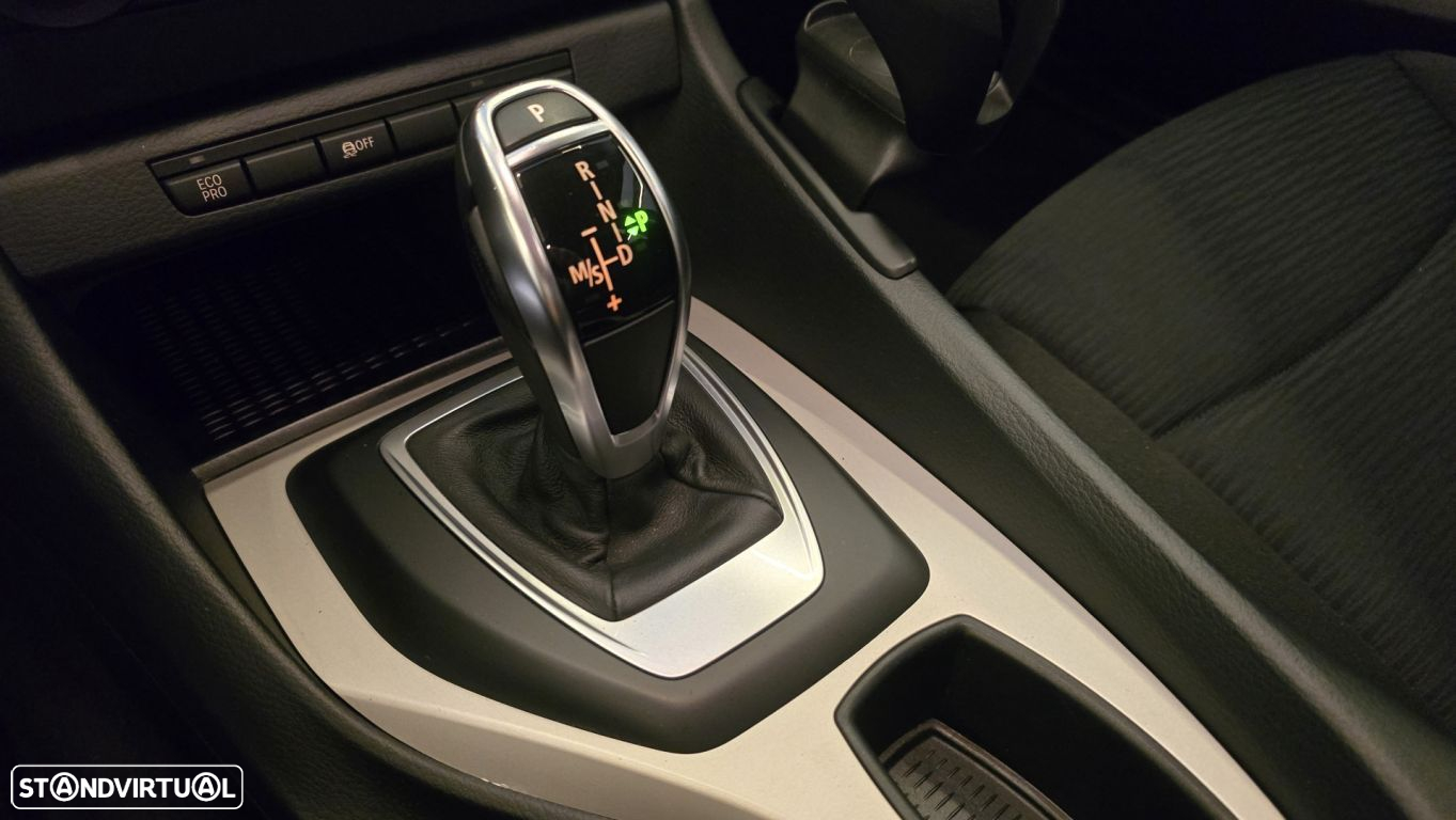 BMW X1 18 d sDrive Auto - 43