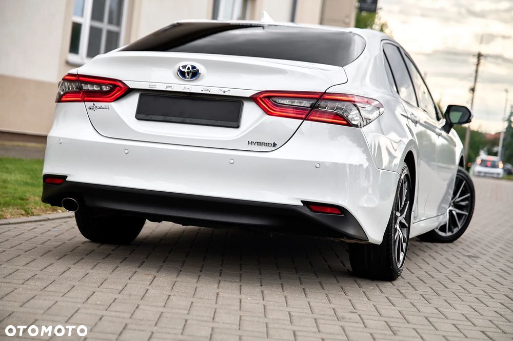 Toyota Camry 2.5 Hybrid Executive CVT - 3
