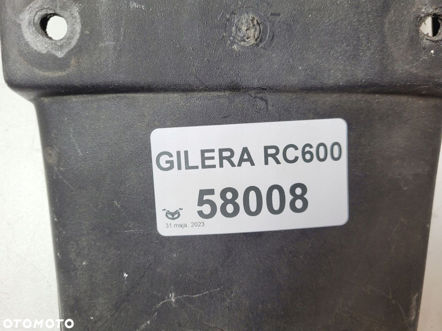 GILERA RC600 BŁOTNIK TYŁ MOCOWANIE TABLICY - 9