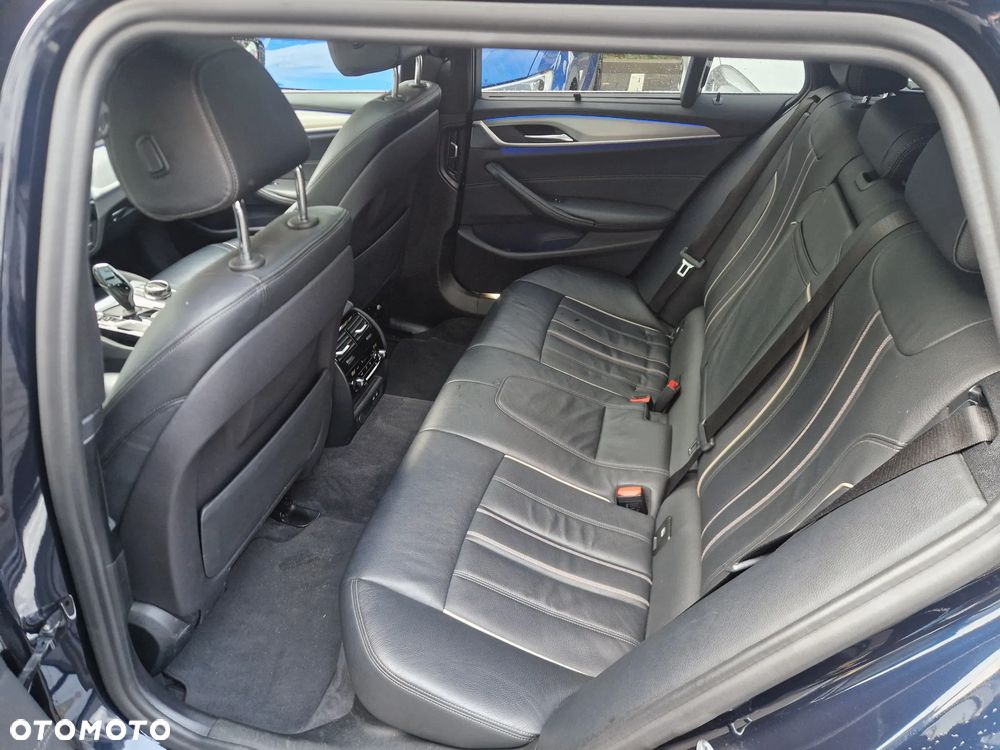BMW Seria 5 520d xDrive Luxury Line - 7