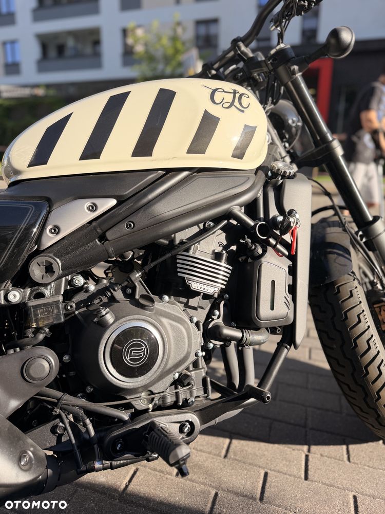 CFMoto 450CL-C Bobber - 18