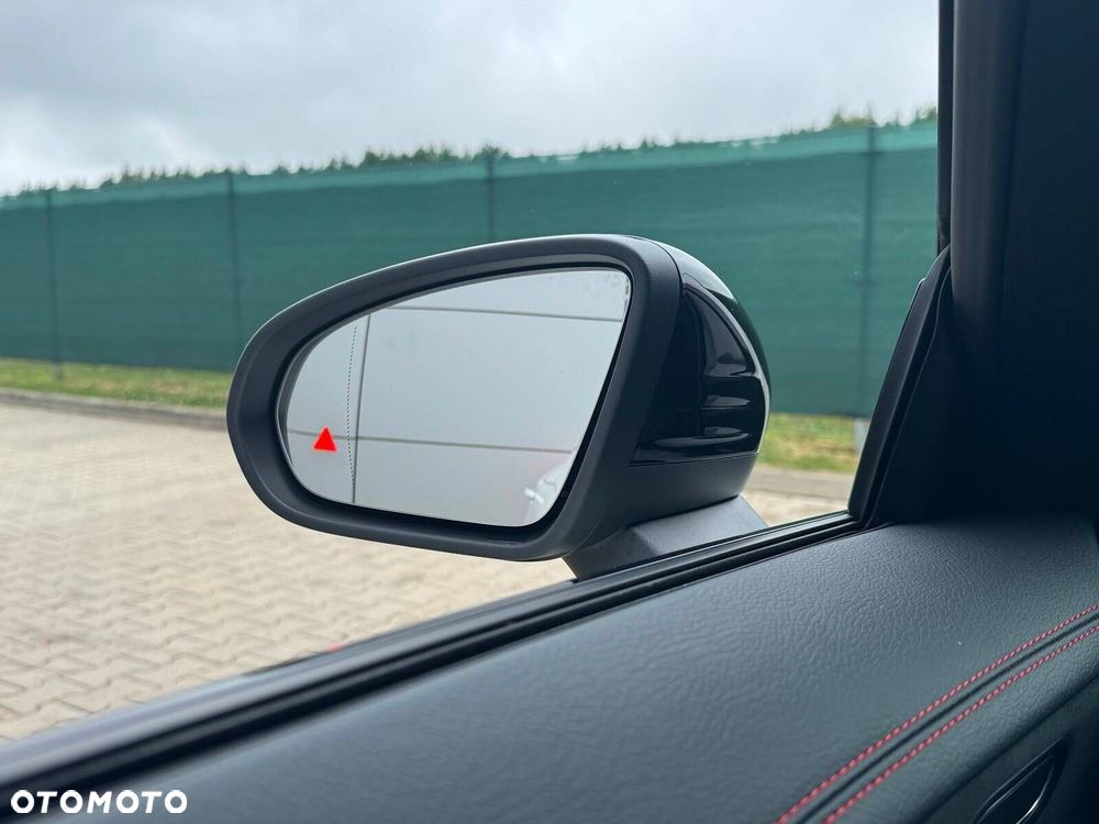 Mercedes-Benz CLA - 24