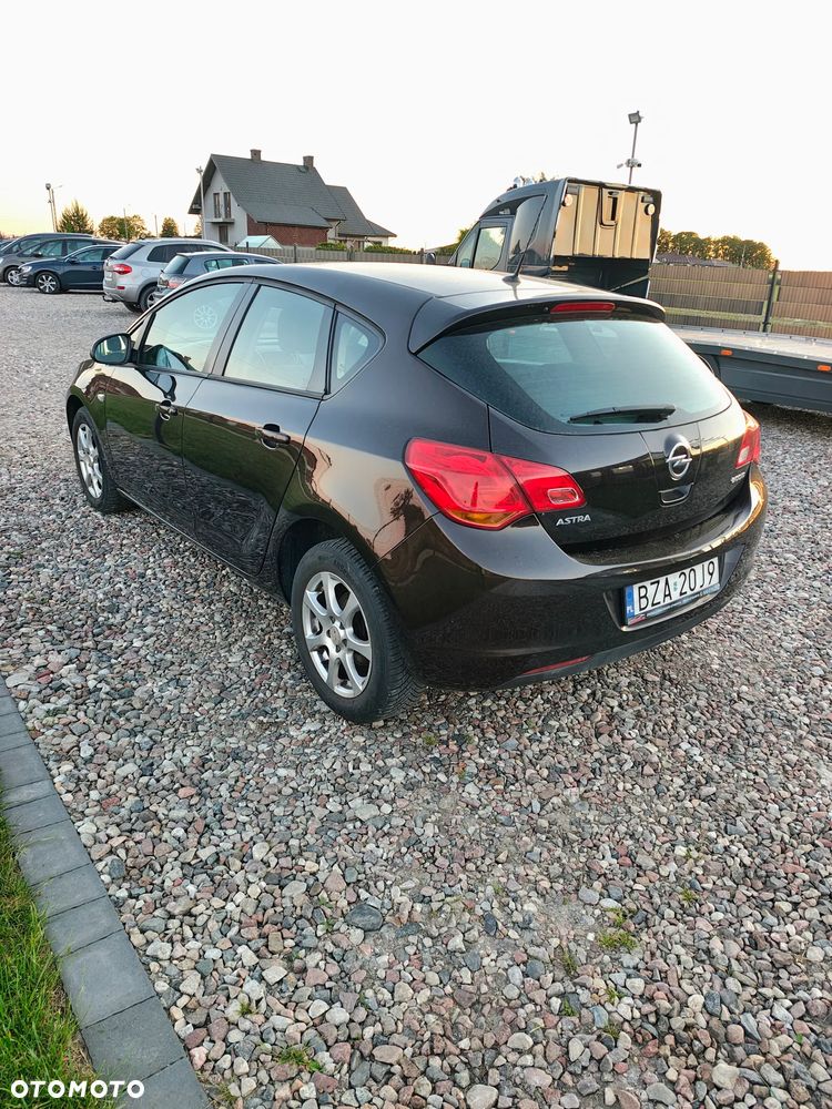 Opel Astra - 5