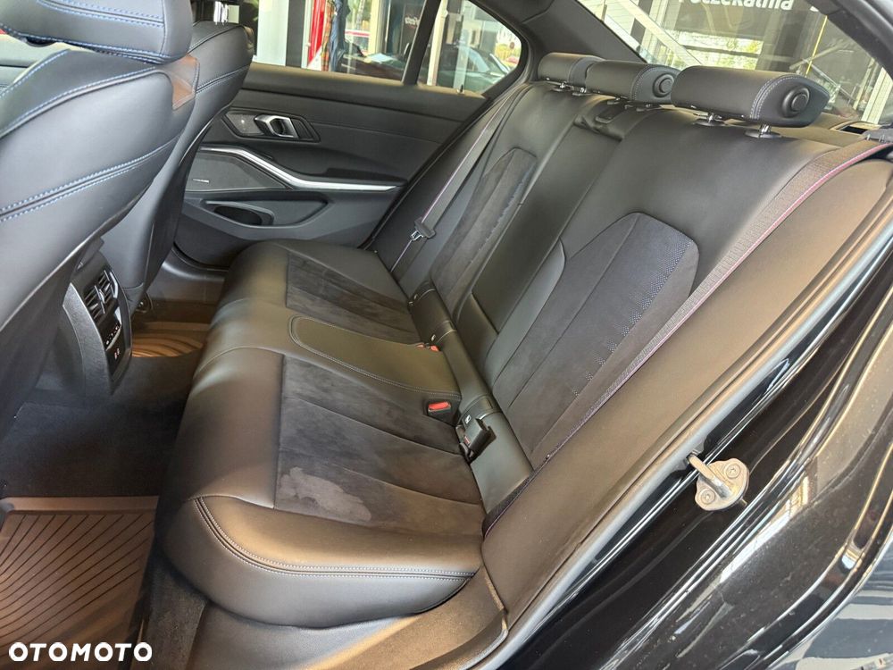 BMW Seria 3 - 12