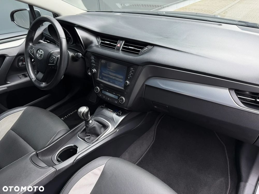 Toyota Avensis 1.8 Prestige - 13