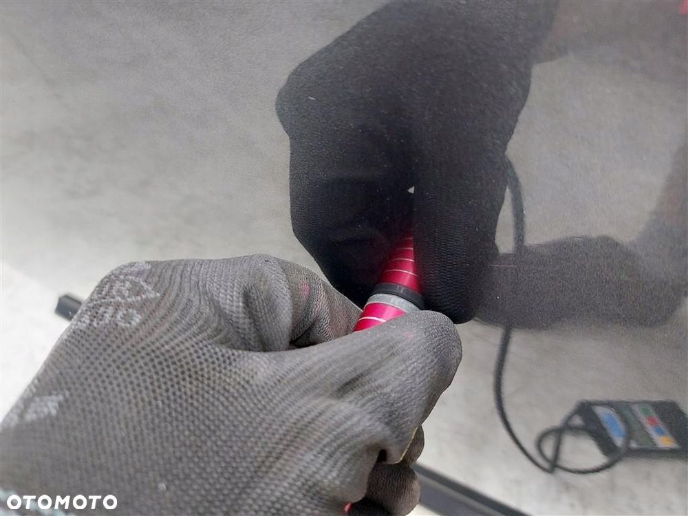 Drzwi tylne lewe tył Toyota Avensis II T25 LIFT 5 DRZWI  2003-2006 SZARERE - 3