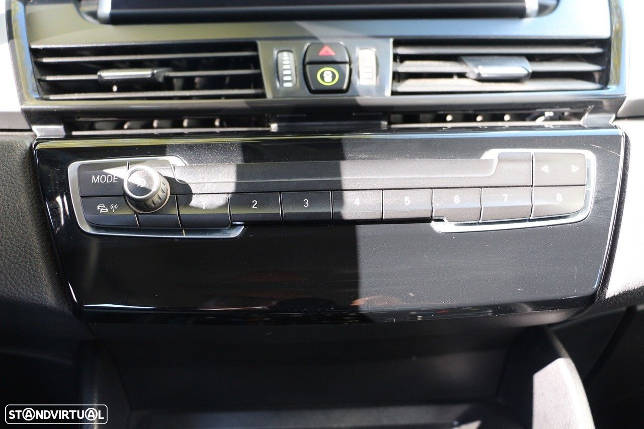 BMW 225xe Active Tourer Line Sport - 35