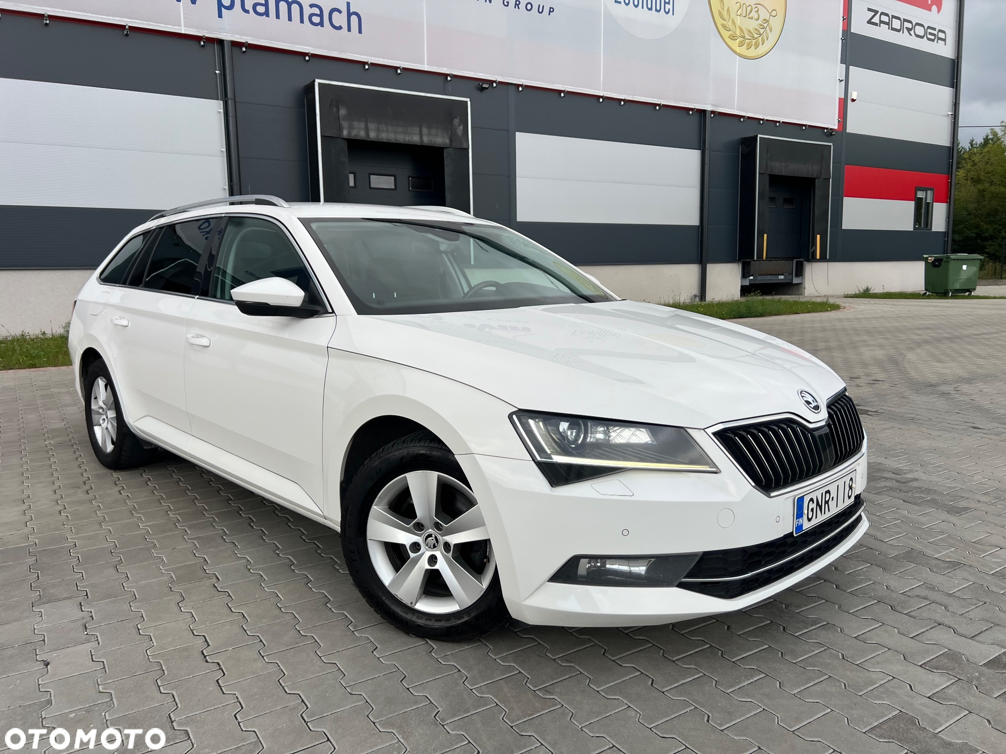 Skoda Superb 2.0 TDI 4x4 DSG Premium Edition - 2