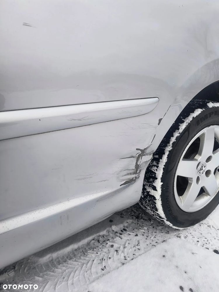 Peugeot 207 1.4 16V Trendy - 11