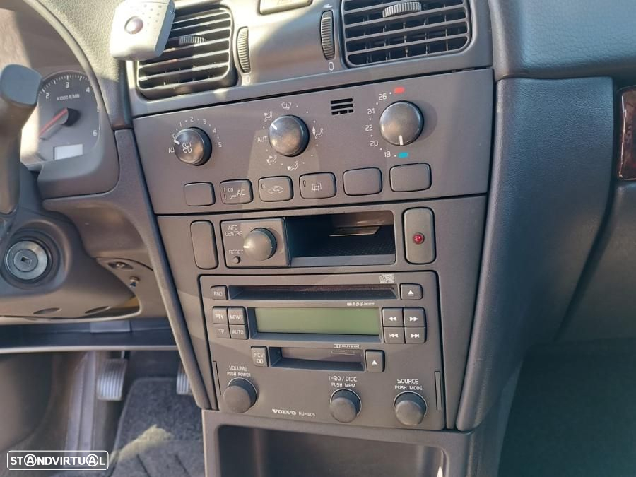 Volvo S40 1.9 D CR - 12