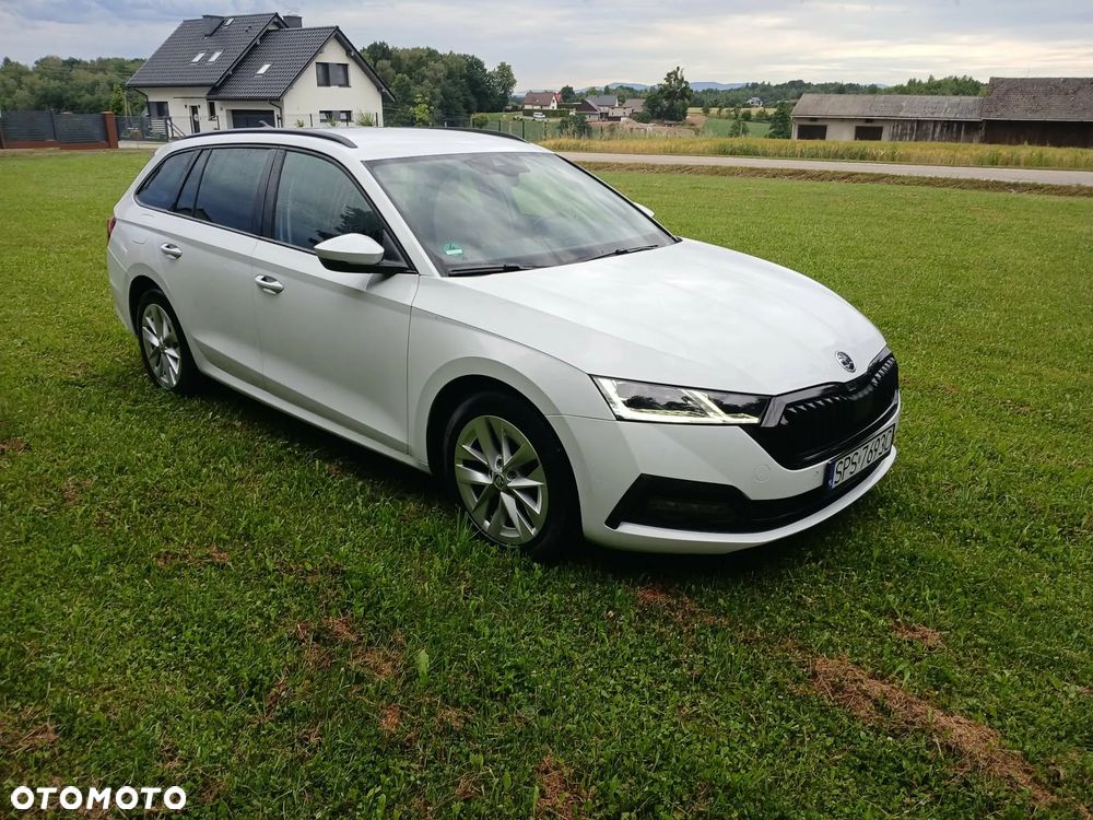 Skoda Octavia 2.0 TDI DSG Edition - 4