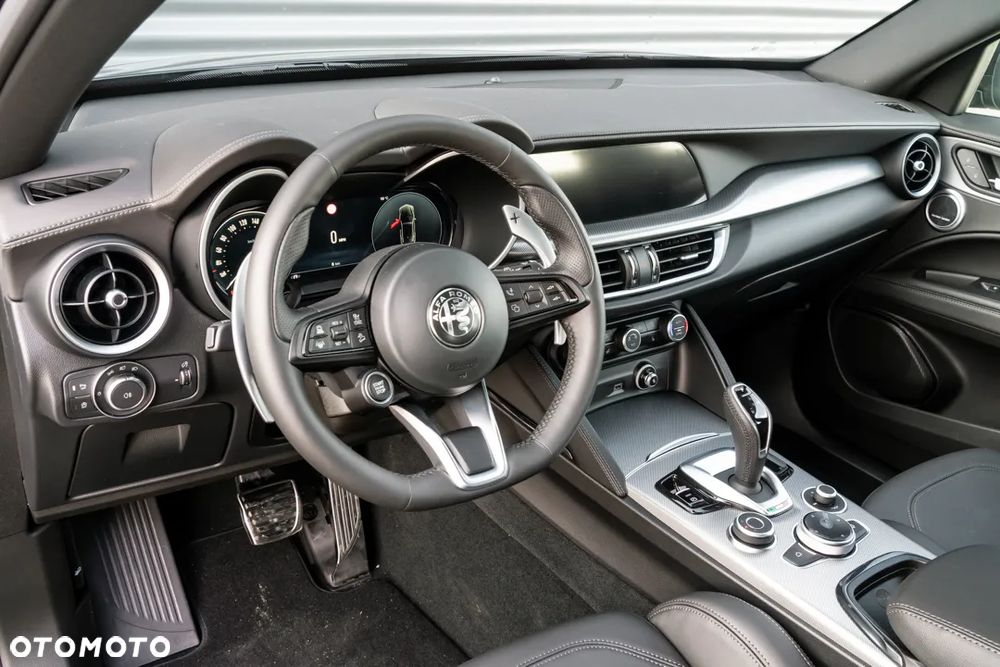 Alfa Romeo Stelvio 2.0 Turbo Veloce Q4 - 31