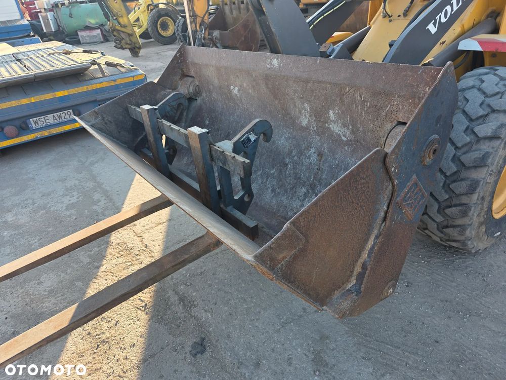 Volvo L30G Krokodyl Widly z Niemiec Cat Liebherr Atlas - 9