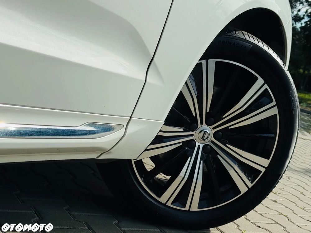 Volvo XC 60 B4 D AWD Inscription - 24