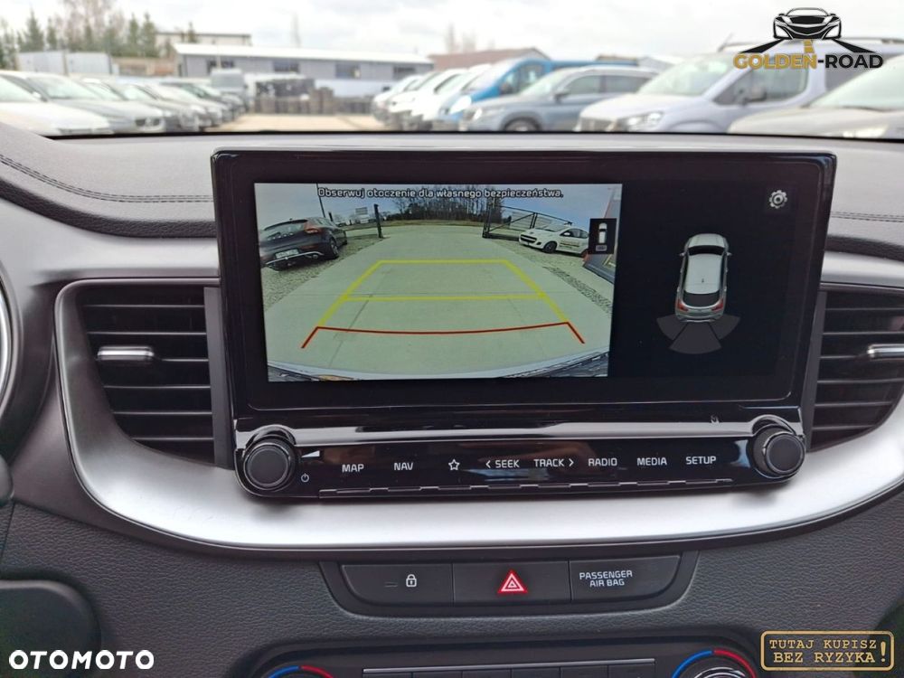 Kia XCeed - 12