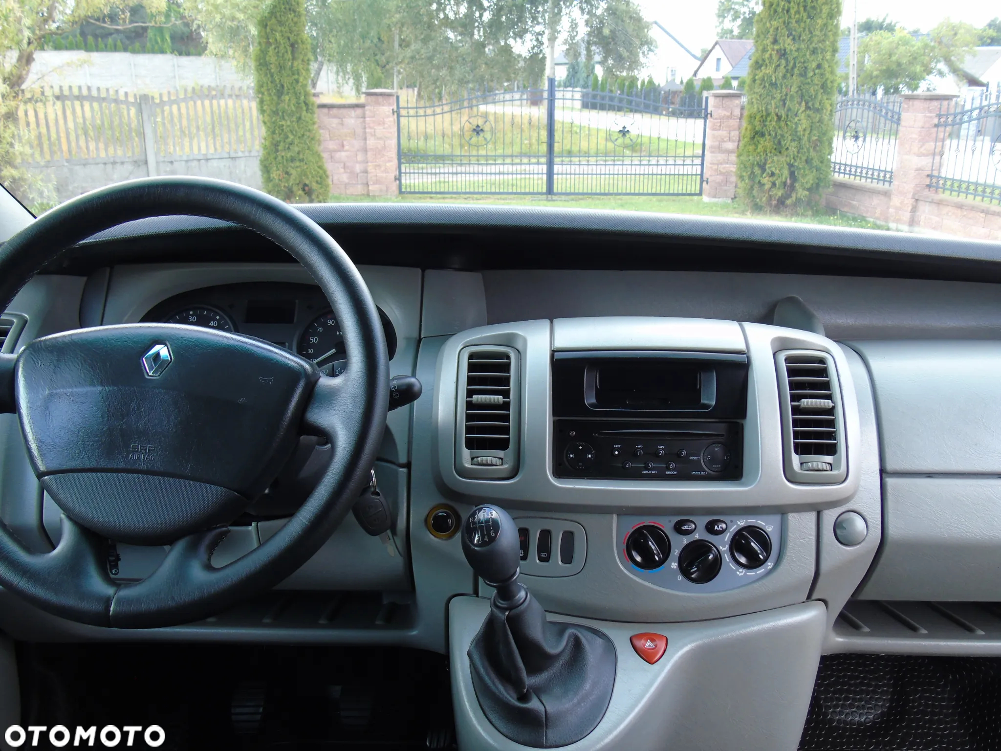 Renault Trafic - 10