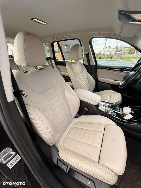 BMW X3 xDrive20i xLine - 8