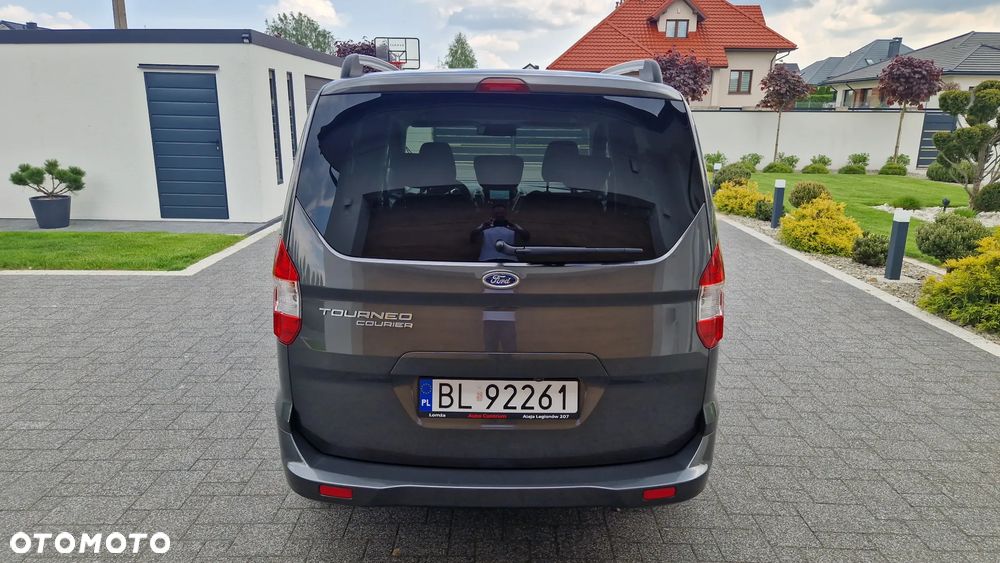 Ford Tourneo Courier 1.0 EcoBoost S&S Titanium - 7